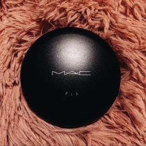 Studio M•A•C Fix Foundation Powder